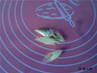 肉丝炒蒜黄的做法步骤4