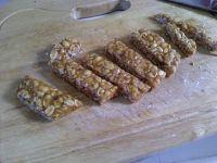 花生酥糖的做法步骤6