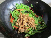 苦瓜炒肉的做法步骤10