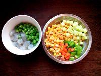 虾丁玉米粒的做法步骤1