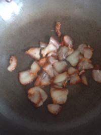 青椒炒卤味猪耳朵的做法步骤4