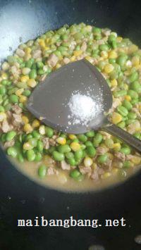 肉丁毛豆烧玉米粒的做法步骤8