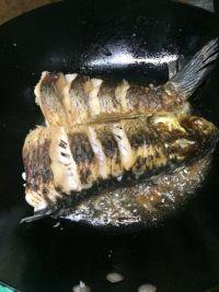 红烧草鱼的做法步骤3