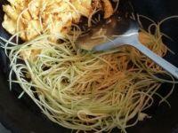 嫩南瓜培根蛋卷饼的做法步骤5