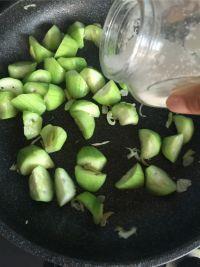 丝瓜炒鸡蛋的做法步骤7