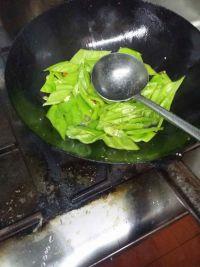 酸辣猪蹄的做法步骤9