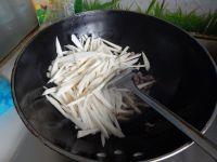 茭白肉丝炒米粉的做法步骤8