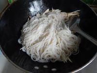 茭白肉丝炒米粉的做法步骤10