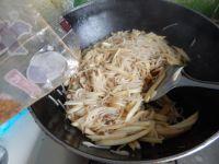 茭白肉丝炒米粉的做法步骤16