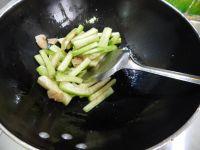 丝瓜烧油豆腐的做法步骤5