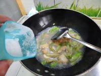 丝瓜烧油豆腐的做法步骤11