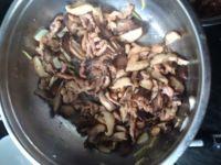 香菇炒肉丝的做法步骤5