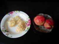 桃子枸杞银耳汤的做法步骤1