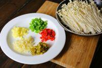 酸汤金针肥牛的做法步骤2