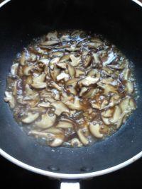 油焖香菇盖饭的做法步骤9