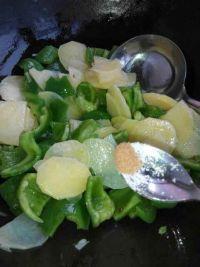 青椒土豆片的做法步骤8