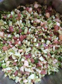 猪肉芸豆发面馅饼的做法步骤2