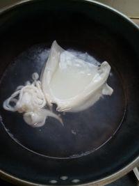 红火墨鱼的做法步骤2