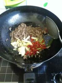梅豆丝炒牛肉的做法步骤5