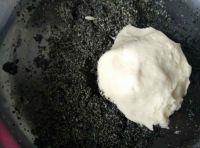 熊猫豆沙包的做法步骤4