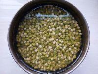 蜂蜜绿豆饼的做法步骤1