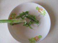 小炒南瓜梗的做法步骤1