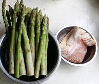 芦笋培根卷的做法步骤1