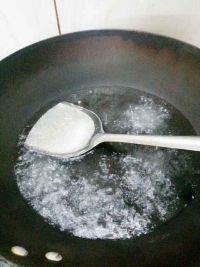 手撕蒜薹的做法步骤2