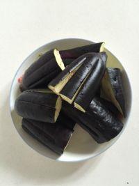 豆瓣儿茄子的做法步骤1