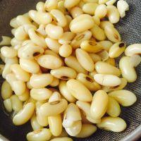 凉拌黄豆的做法步骤3