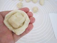 红豆沙酥饼的做法步骤6