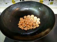 毛豆炒虾仁的做法步骤4