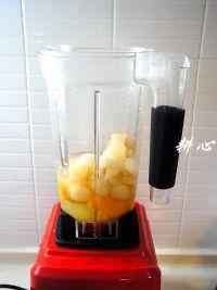 鲜榨荔枝芒果汁的做法步骤4