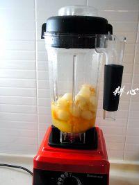 鲜榨荔枝芒果汁的做法步骤5