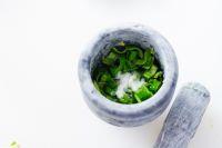辣酱手撕茄子的做法步骤3