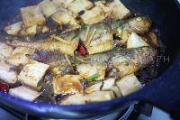 黄鱼烧豆腐的做法步骤7
