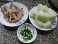 凤爪烧冬瓜的做法步骤1