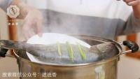 清蒸鲈鱼的做法步骤5