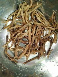 白菜炒白花菜的做法步骤2
