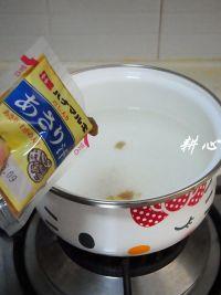 味增鲜鱿鸡肉肠荞麦面的做法步骤6