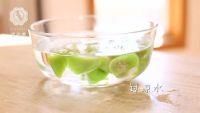 丝瓜炒油条的做法步骤3