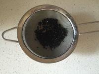 黑芝麻牛奶豆浆的做法步骤2