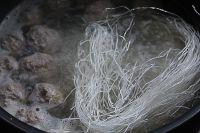 菠菜粉丝肉丸汤的做法步骤6