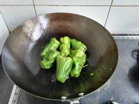 红烧青椒灌肉的做法步骤5