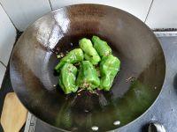 红烧青椒灌肉的做法步骤6