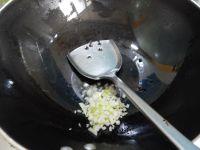 花生米油泼西兰花的做法步骤7