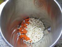 胡萝卜黏玉米汁的做法步骤4