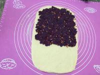 紫薯果仁麻花卷的做法步骤6